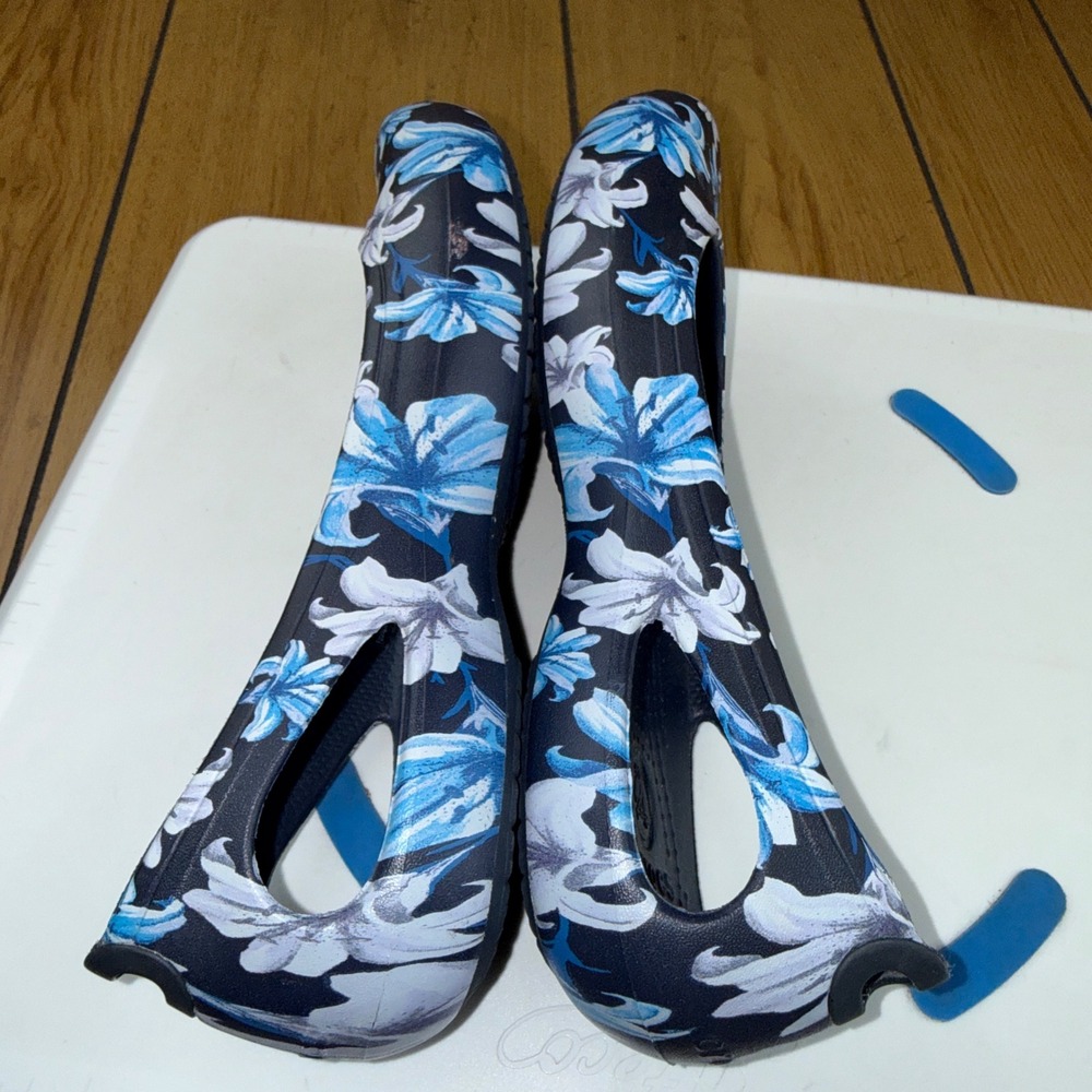 Crocs Kadee Floral Flats Navy Blue White Lily Print Slip On Shoes Womens 7 - Picture 9 of 15